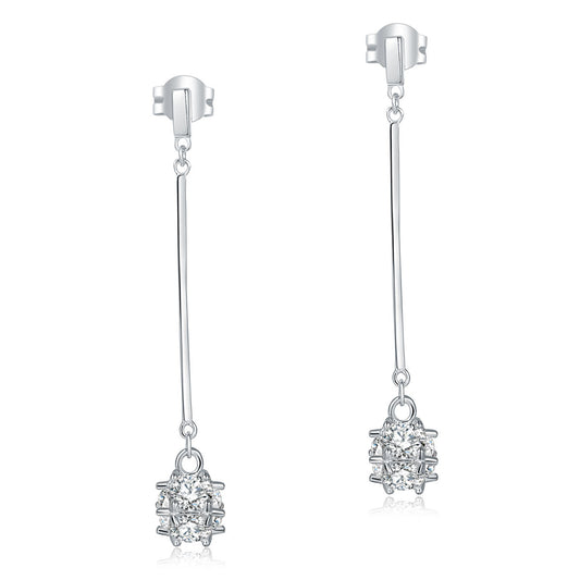 Pendientes largos de plata de ley con diamantes simulados en forma de cubo