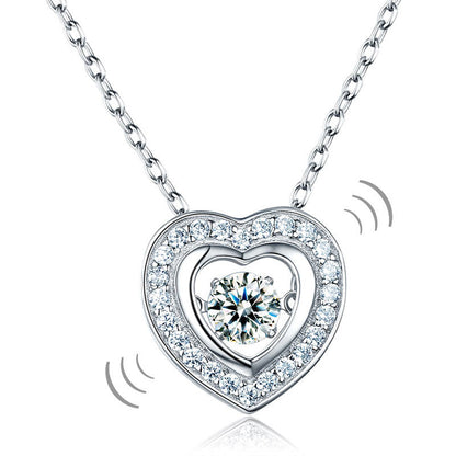 Collar con colgante de piedra danzante en forma de corazón