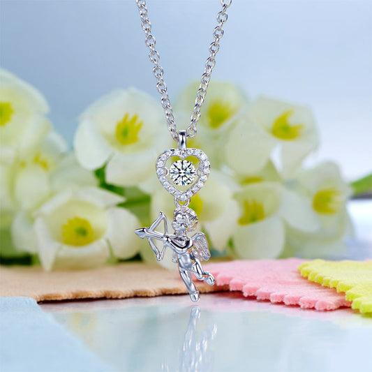 Collier avec pendentif en forme de cœur Cupidon et pierre dansante pour filles