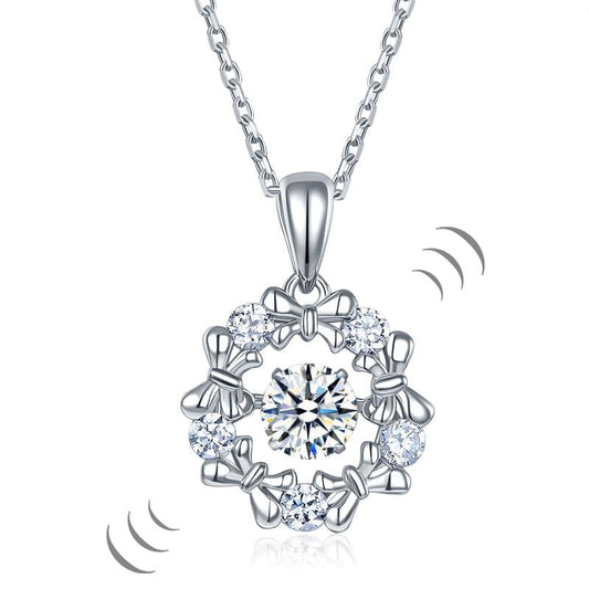 Collar con colgante de piedra danzante con círculo de cinta