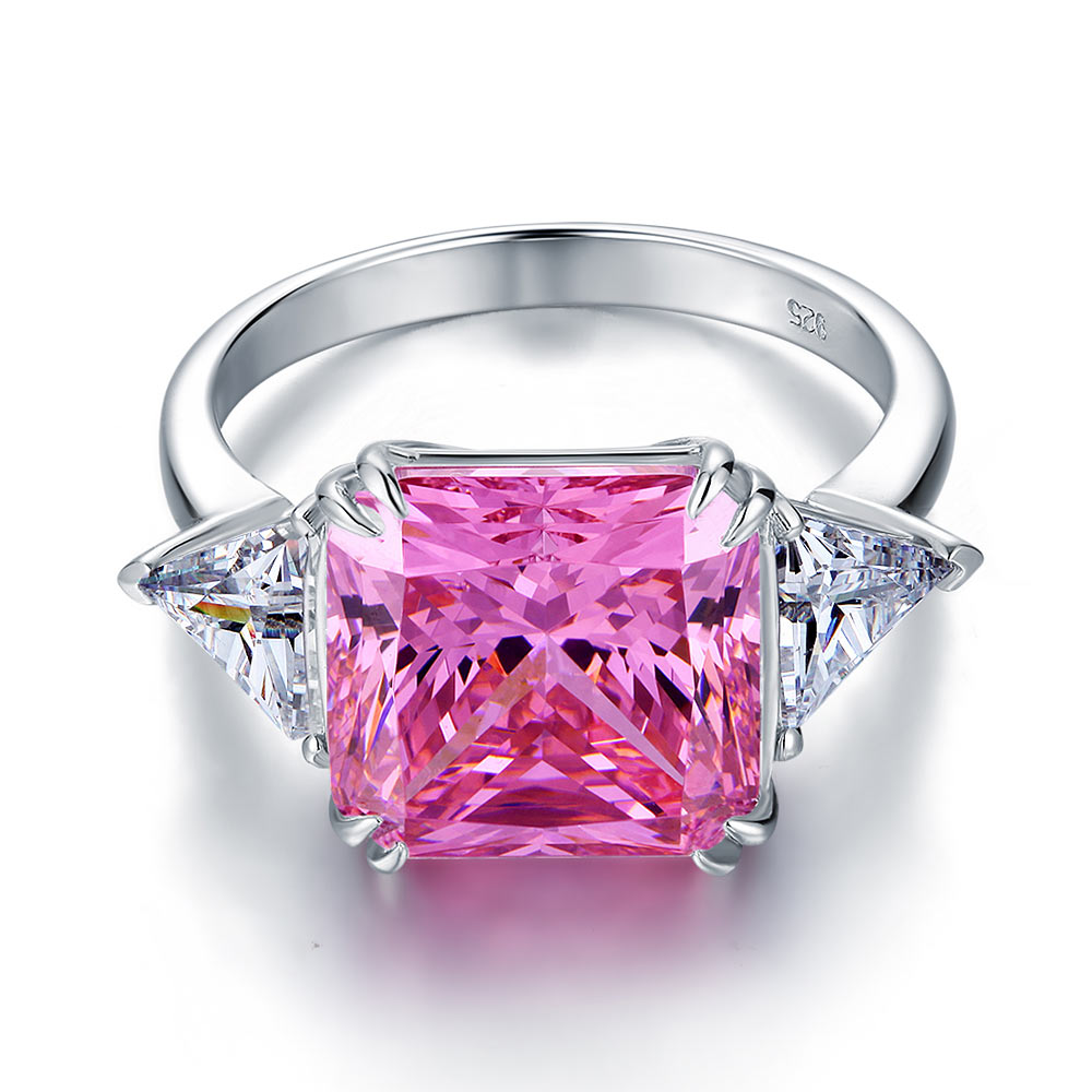 Bague en argent sterling avec trois diamants synthétiques roses taille princesse de 8 carats