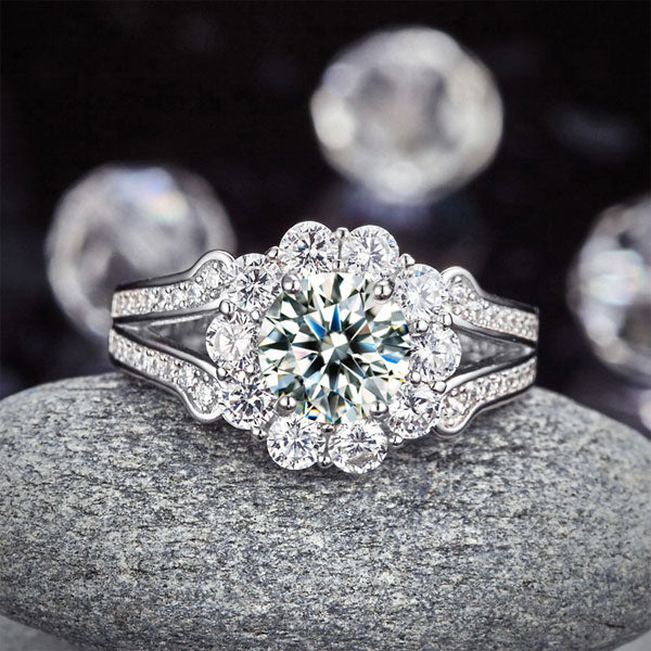 1.25 CT. Round Brilliant Cut Simulated Diamond Flower Halo Ring in Sterling Silver