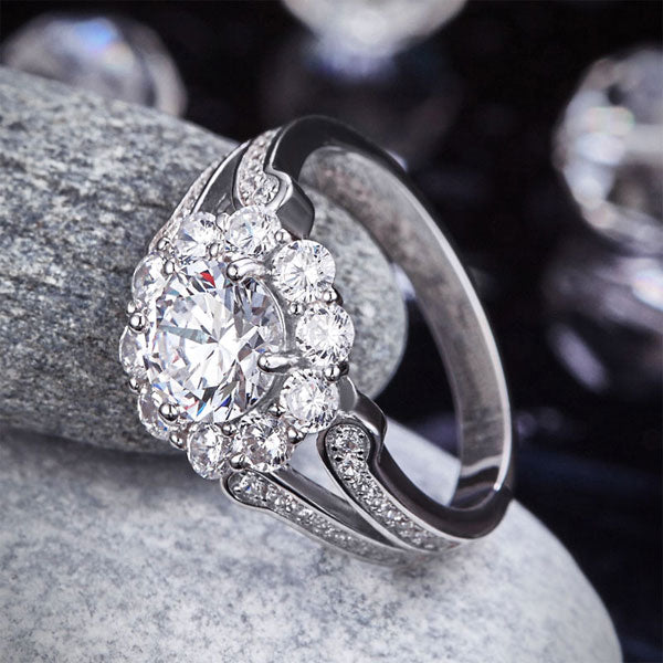 1.25 CT. Round Brilliant Cut Simulated Diamond Flower Halo Ring in Sterling Silver