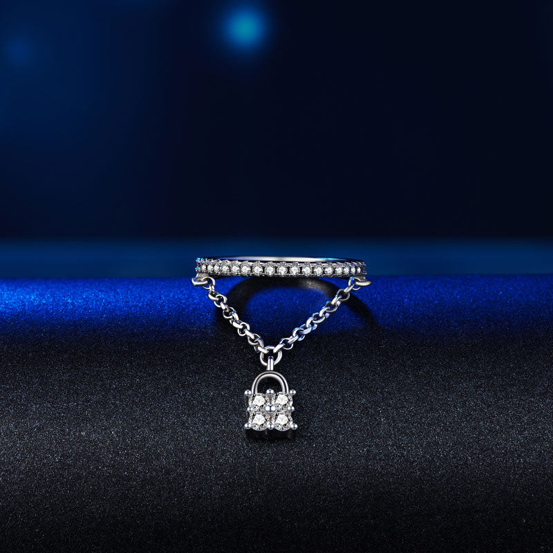 Bague pendante en argent sterling avec diamants simulés
