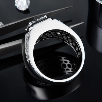 Anillo de plata esterlina con moissanita para hombre