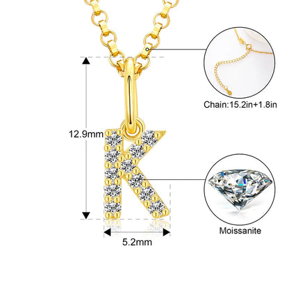 Collar con colgante de inicial en pavé de moissanita diminuto en plata de ley