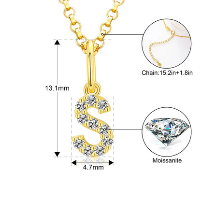Collar con colgante de inicial en pavé de moissanita diminuto en plata de ley