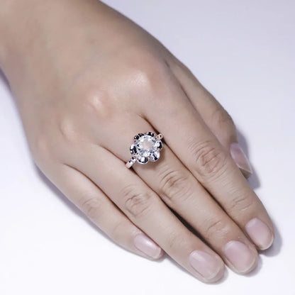 Anillo de flor con piedras preciosas GRACE en plata de ley