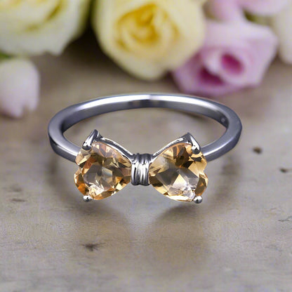 Anillo GRACE de dos piedras preciosas naturales con lazo de corazón en plata de ley