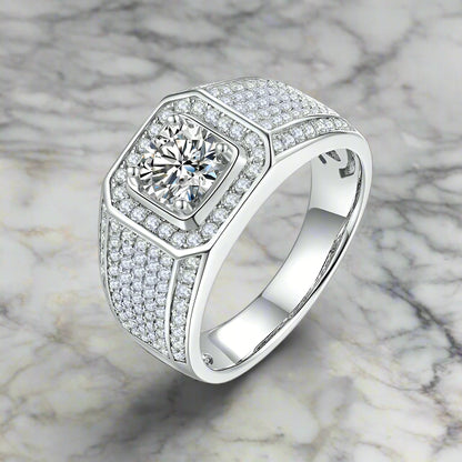 Anillo de plata esterlina con pavé de moissanita para hombre