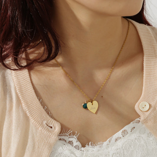 Collier avec pendentif en forme de cœur et pierre de naissance personnalisée en acier inoxydable plaqué or
