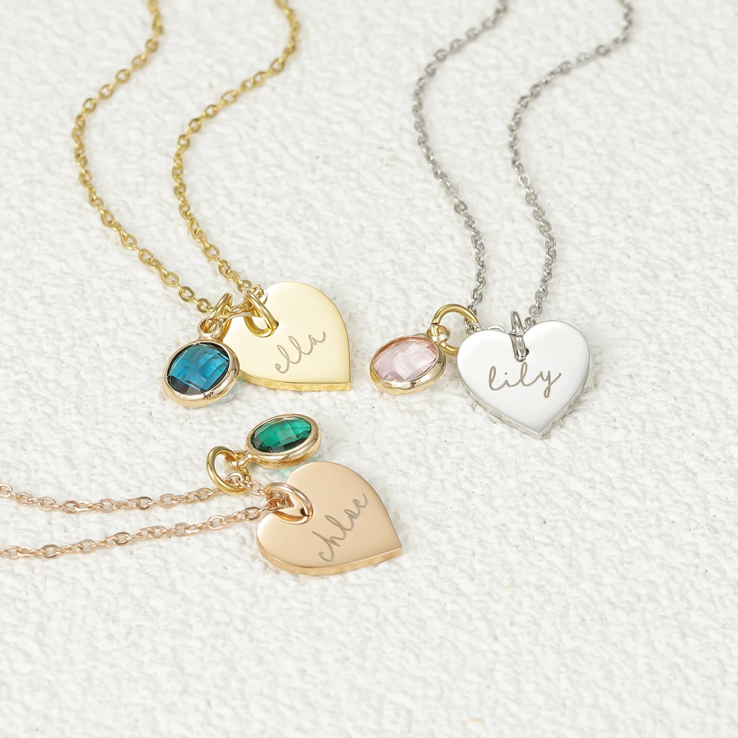Collier avec pendentif en forme de cœur et pierre de naissance personnalisée en acier inoxydable plaqué or