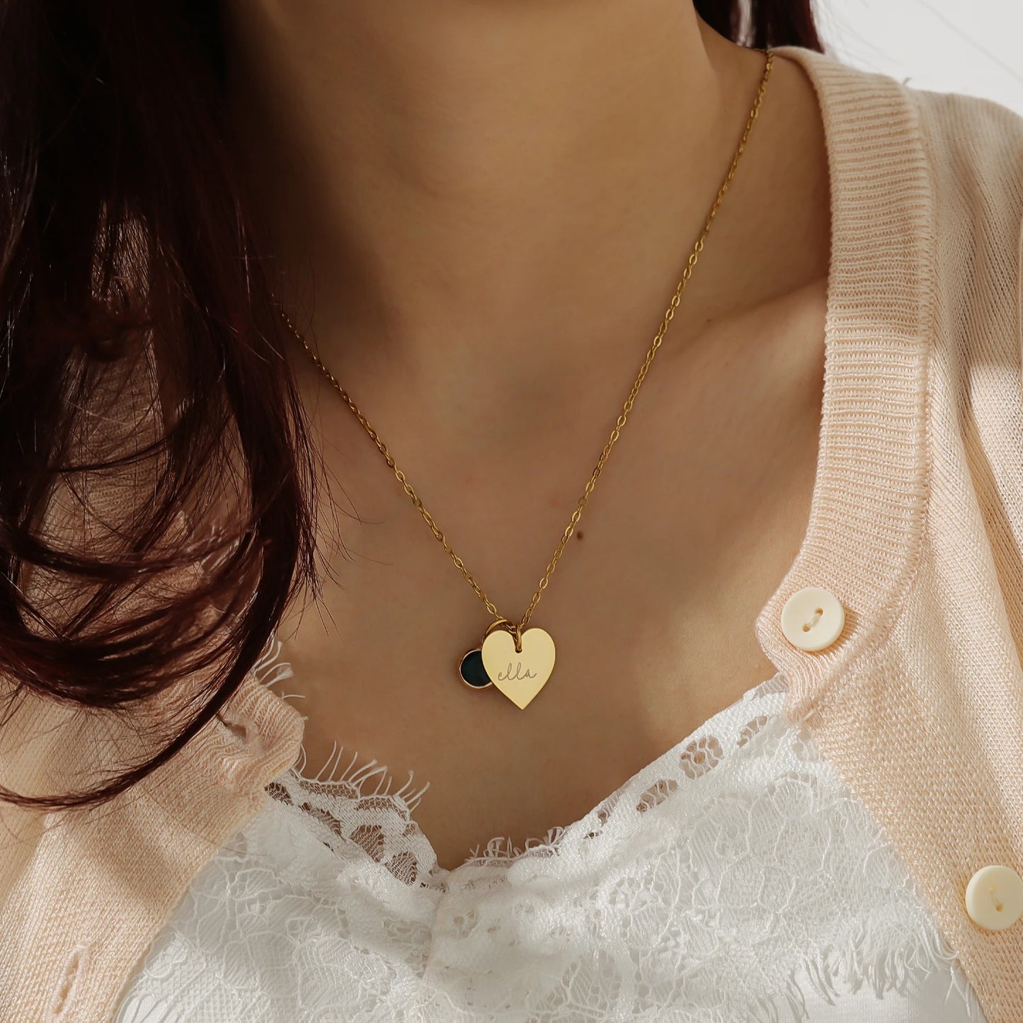 Collier avec pendentif en forme de cœur et pierre de naissance personnalisée en acier inoxydable plaqué or