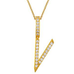 Collar con colgante inicial de moissanita en plata de ley bañada en oro