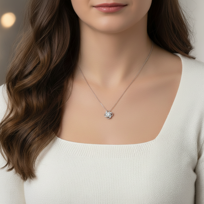 Collier avec nœud d'amour « Je vous salue Marie » et rose éternelle, accompagné d'une carte de prière en anglais