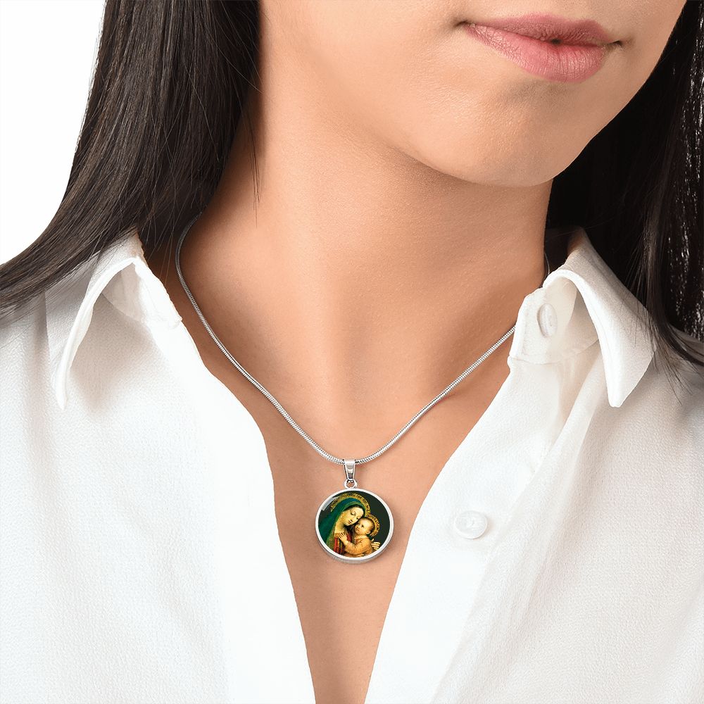 Our Lady of Good Counsel Round Necklace with Personalized Engraving