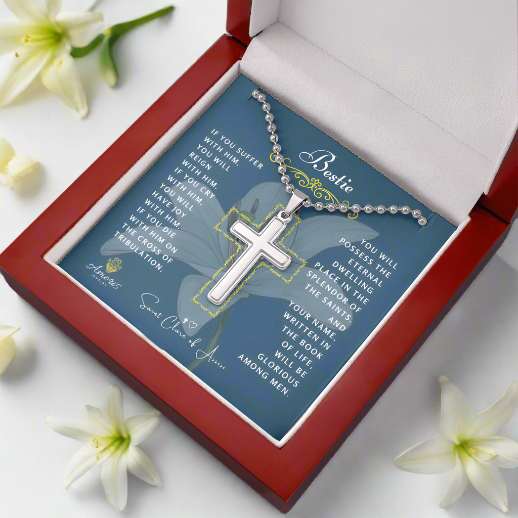 Collar con la cruz de Bestie y cita de Santa Clara de Asís