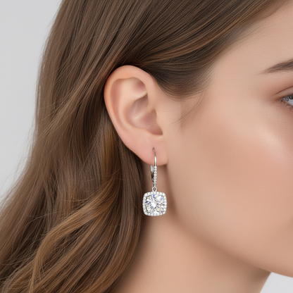 Pendientes colgantes de halo de diamantes simulados redondos brillantes de 2,5 quilates en plata de ley