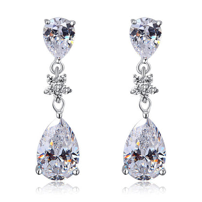 Pendientes colgantes de diamantes simulados de talla pera de 3,5 quilates en plata de ley.