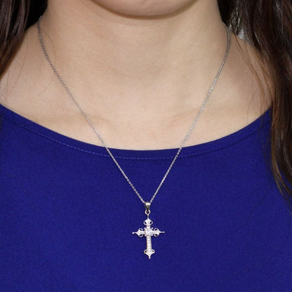 Collier avec pendentif croix en diamant simulé de style médiéval en argent sterling