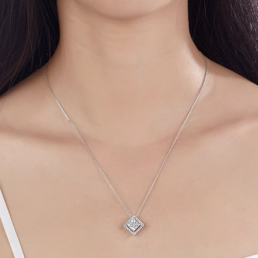 1.5 CT. Princess Cut Simulated Diamond Pendant Necklace in Sterling Silver