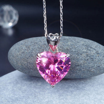 Collar con colgante de diamante simulado rosa de corte de corazón de 5 quilates en plata de ley.