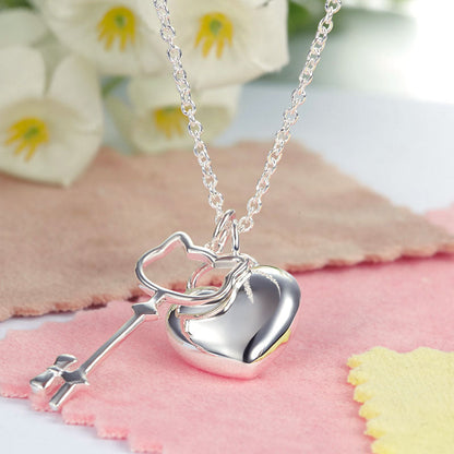 Collar con colgante de llave de corazón en plata de ley para niñas