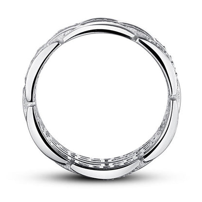 Anillo de aniversario con diamantes simulados en capas en plata de ley