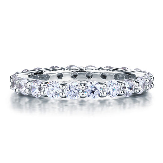 Anillo de eternidad con diamantes redondos de imitación de 3 mm en plata de ley