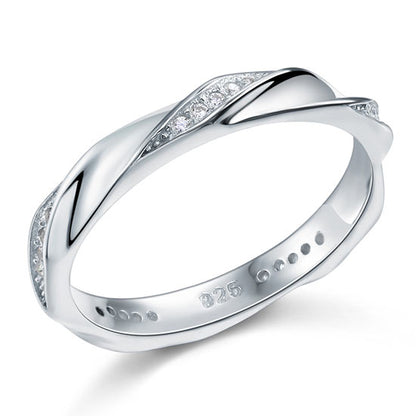 Alliance Eternity Twist en argent sterling avec diamants simulés