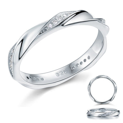Alliance Eternity Twist en argent sterling avec diamants simulés