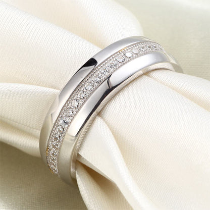 Alianza de boda Eternity con diamantes simulados en plata de ley para hombre