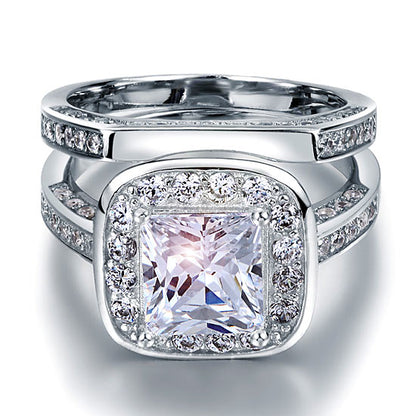 Conjunto nupcial de 2 quilates con halo de corte princesa en plata de ley