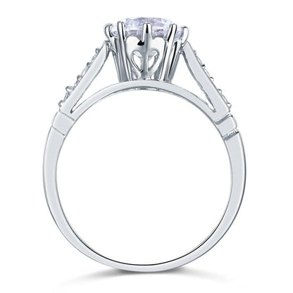 Bague pavée de diamants synthétiques ronds de 2 carats en argent sterling