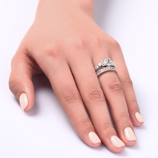 1 CT. Round Simulated Diamond Milgrain Bridal Set in Sterling Silver