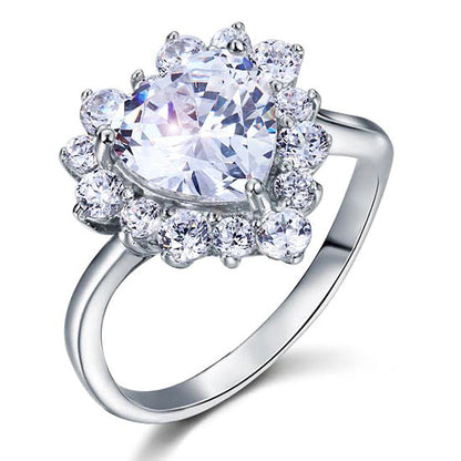 Anillo de halo de diamantes simulados de talla corazón de 2,5 quilates en plata de ley