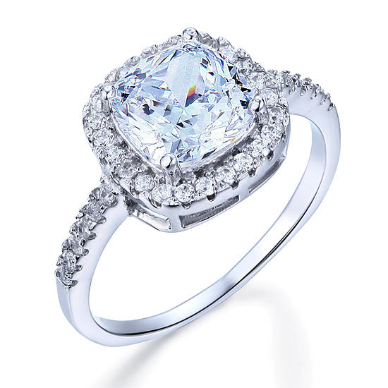 Anillo de halo de diamantes simulados de talla cojín de 3 quilates en plata de ley