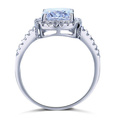Anillo de halo de diamantes simulados de talla cojín de 3 quilates en plata de ley