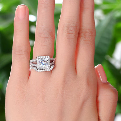 1.5 CT. Princess Cut Halo Simulated Diamond Bridal Set in Sterling Silver