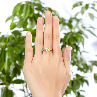 1.5 CT. Princess Cut Yellow Simulated Diamond Engagement Ring in Sterling Silver