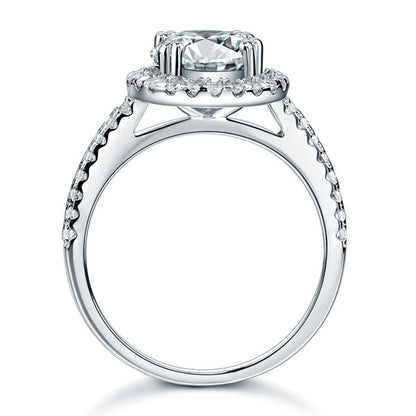 Anillo de halo de diamantes simulados redondos de 2 quilates en plata de ley