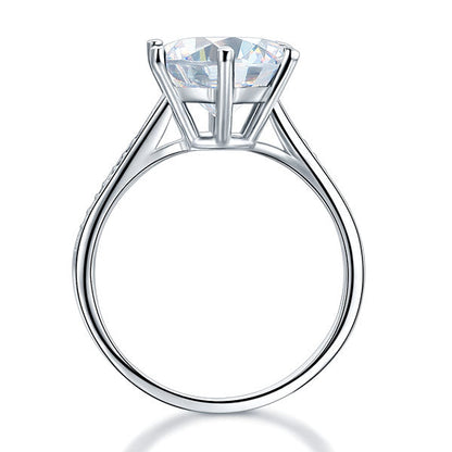 Anillo de diamantes redondos simulados de 3 quilates en plata de ley