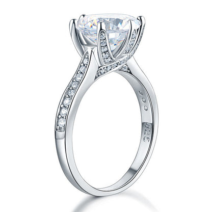 Anillo de plata de ley con diamante simulado de talla brillante redonda de 3 quilates