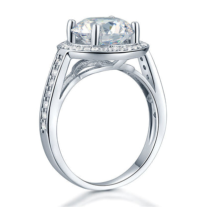 Anillo de halo de diamantes simulados redondos de 3,5 quilates en plata de ley