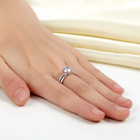 1.25 CT. Round Brilliant Cut Simulated Diamond Entwined Ring in Sterling Silver