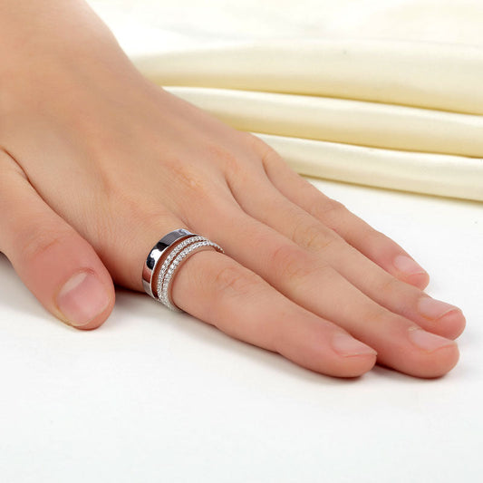 Anillo triple de diamantes simulados Semi Eternity en plata de ley