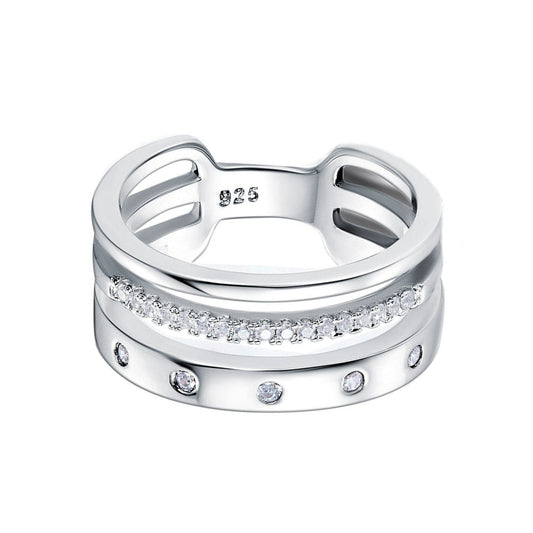 Anillo de triple aniversario con diamantes simulados de semi eternidad en plata de ley