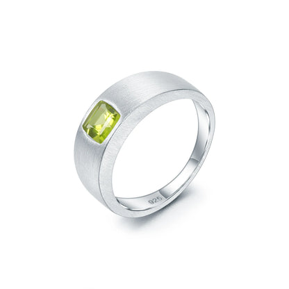 Anillo de plata de ley con piedras preciosas