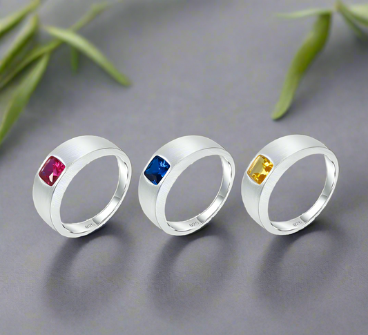 Anillo de plata de ley con piedras preciosas