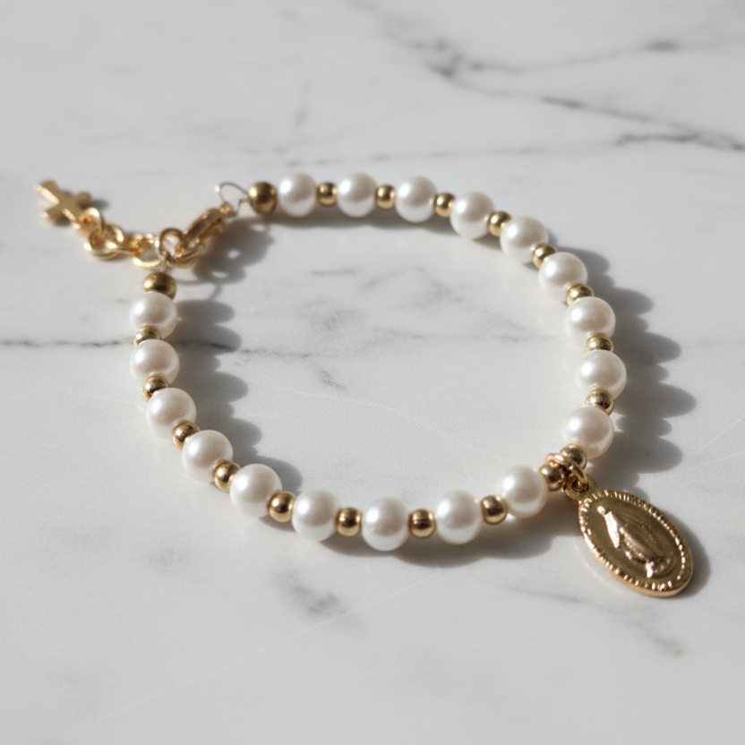 Girls’ 5mm Pearl Bracelet with Gold Miraculous Medal